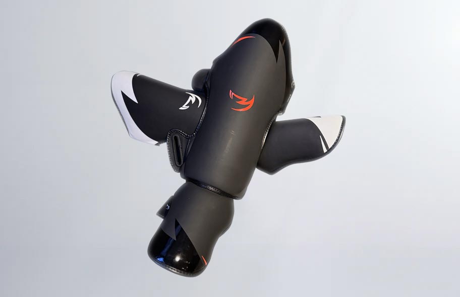 Fumetsu Shin Guards 